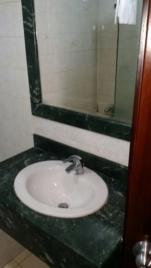 فندق البيعة